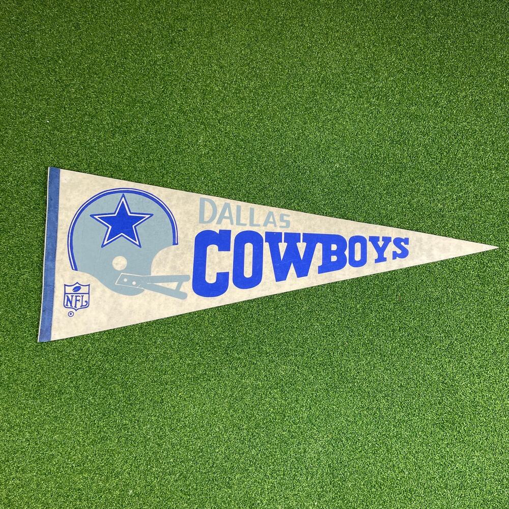 Vintage Dallas Cowboys NFL Felt Pennant Football Wall Banner Decor 90s
